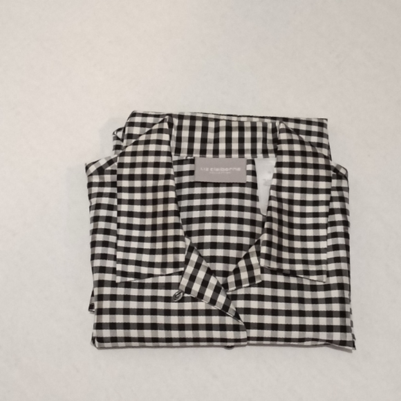 Liz Claiborne Button up Blouse - Picture 7 of 8